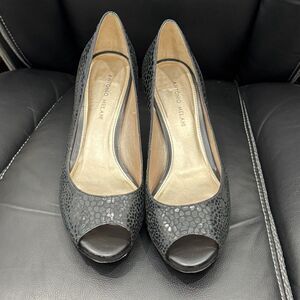 Antonio Melani Pumps Women's 10M Black Buckle Snake Embossed Leather Peep Toe‎